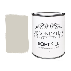Lak Soft Silk Long Island is een warme lichtgrijze tint. Heel mooi te combineren met de kleur Loft en een accent in Black of Warm Black.